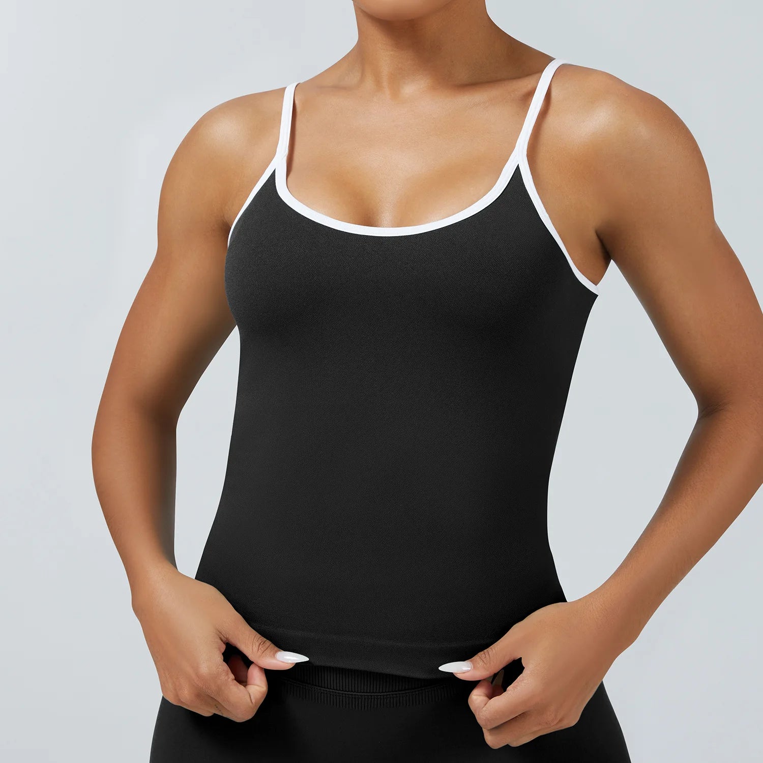 Color-Block Racerback Sports Bra – Body-Hugging Open Back Crop Top for Yoga, Gym & Casual Wear