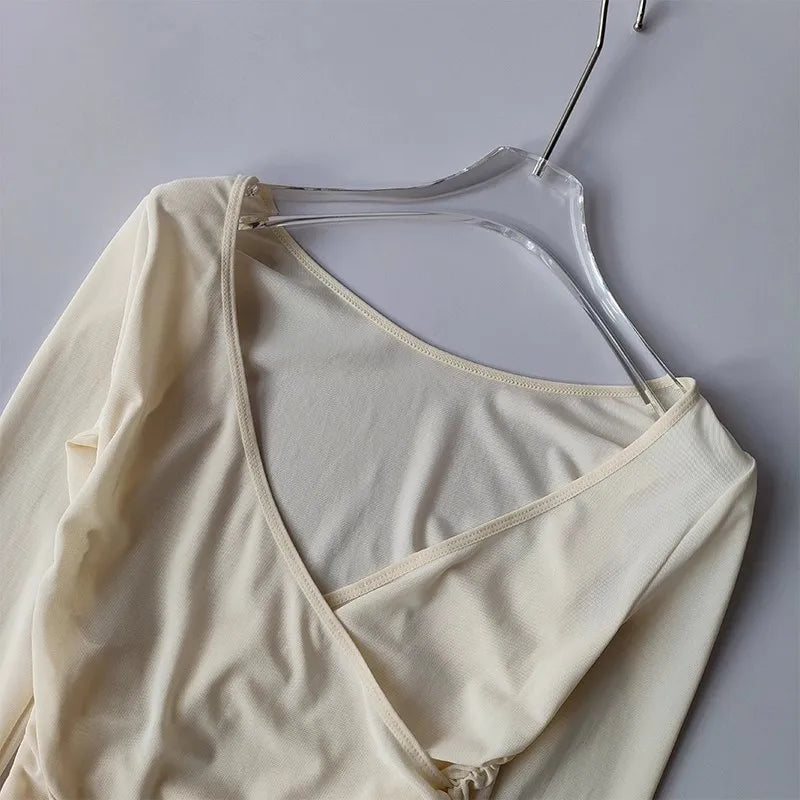 Sports T-shirt, V-neck mesh breathable Prati yoga suit cross cover long sleeved running training fitness top